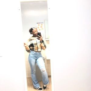 Meet your Posher, Nickisha